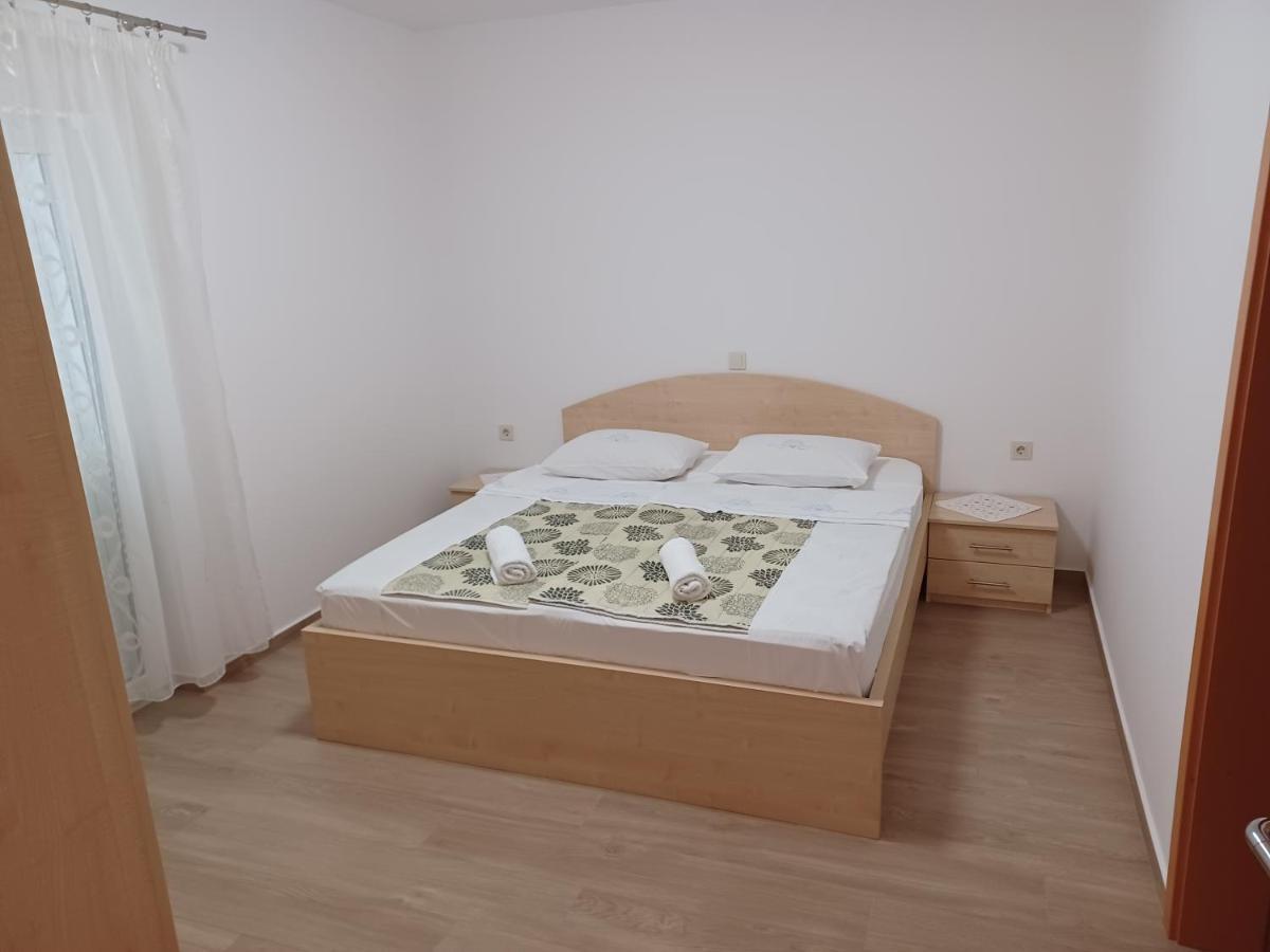 Apartments Beg Раб Экстерьер фото