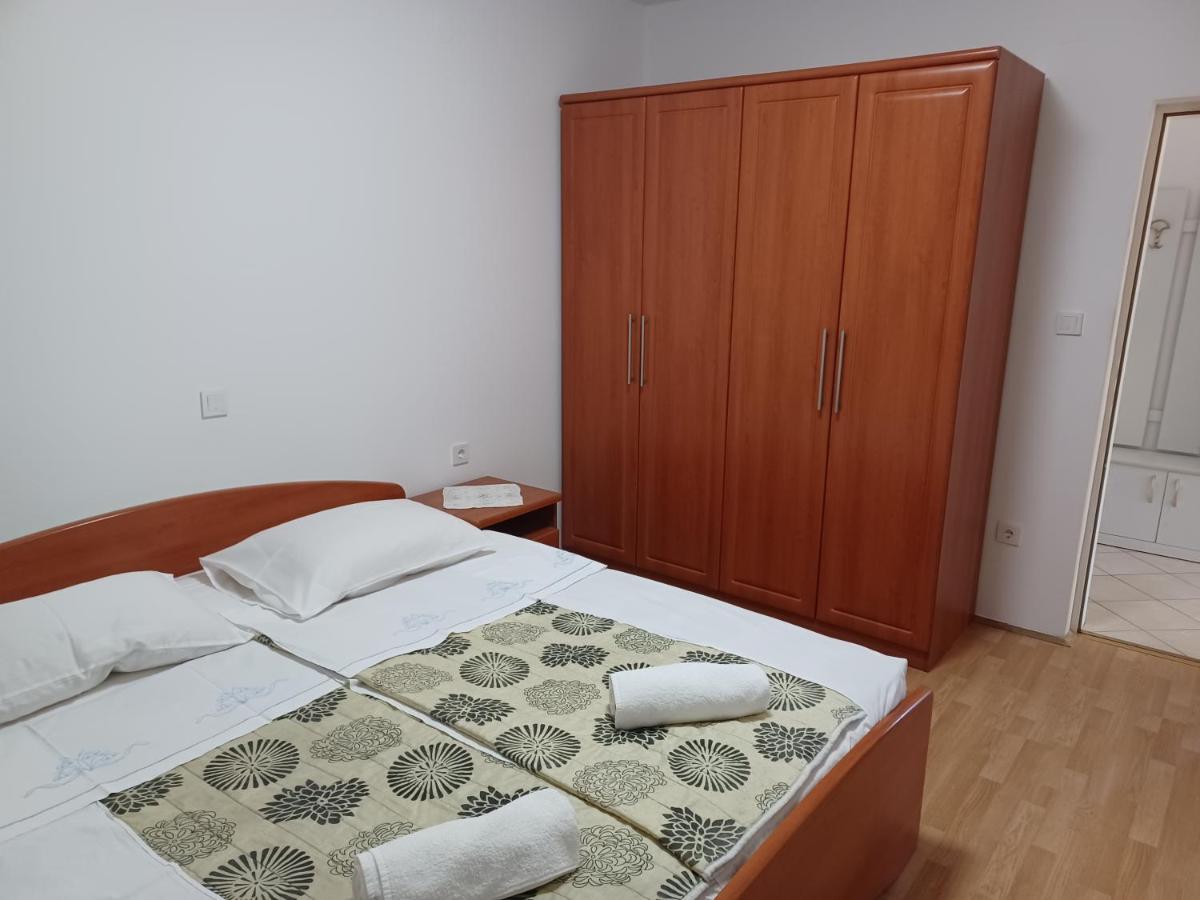 Apartments Beg Раб Экстерьер фото