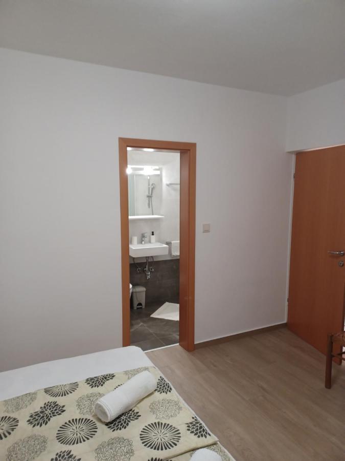 Apartments Beg Раб Экстерьер фото