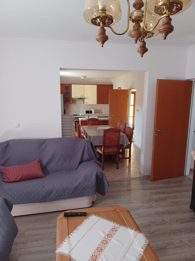 Apartments Beg Раб Экстерьер фото