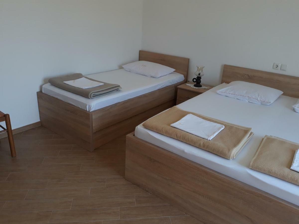 Apartments Beg Раб Экстерьер фото